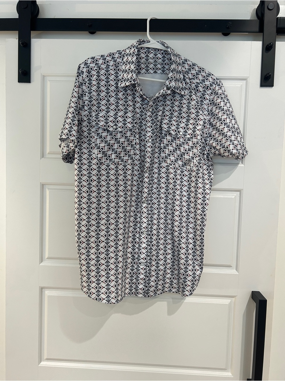 Ariat Men's Short-Sleeve pearl snap shirt - White & Navy
